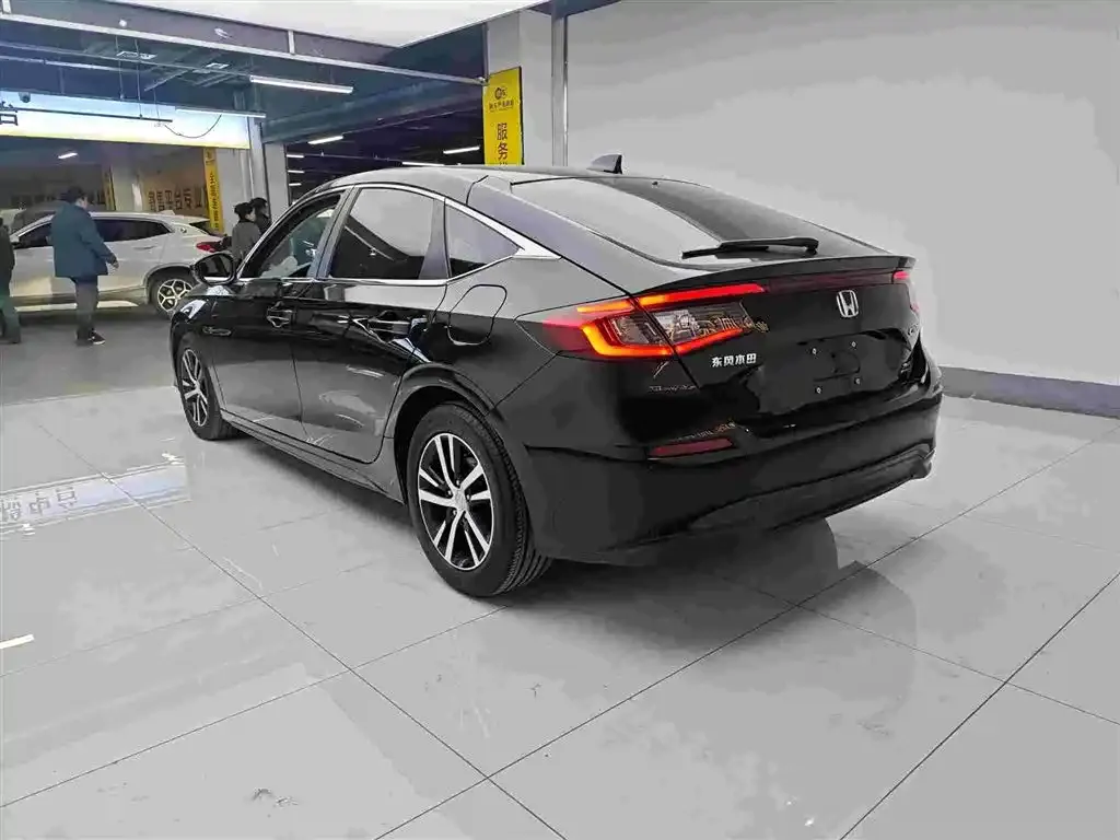 Honda Civic — фото 7