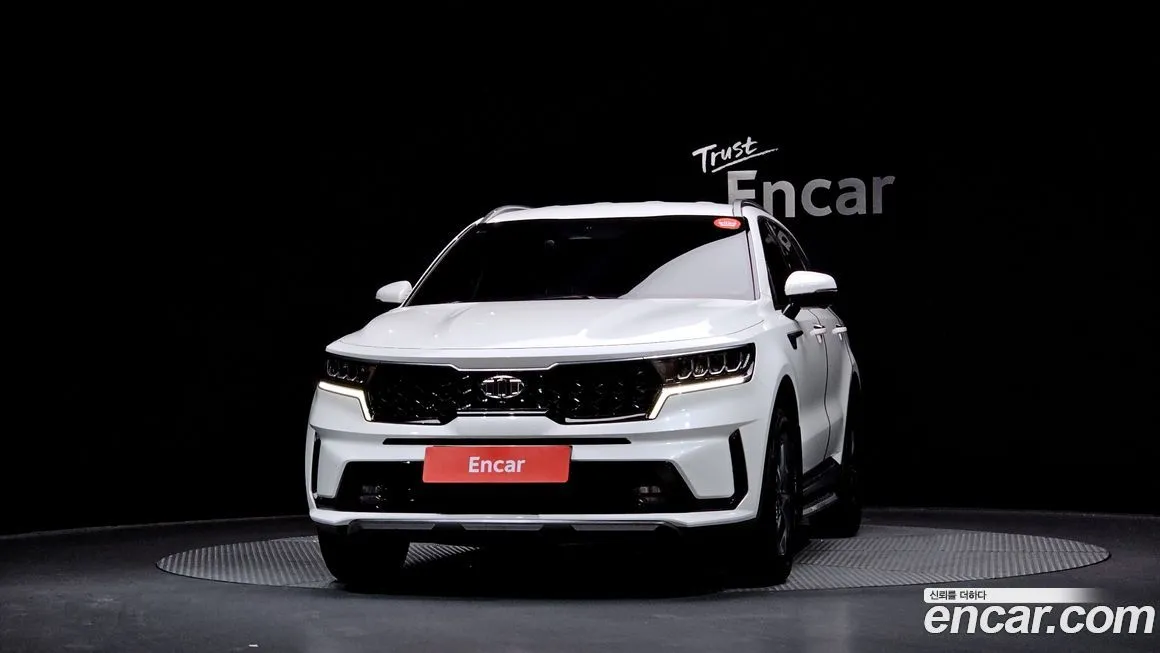 Kia Sorento — фото 7