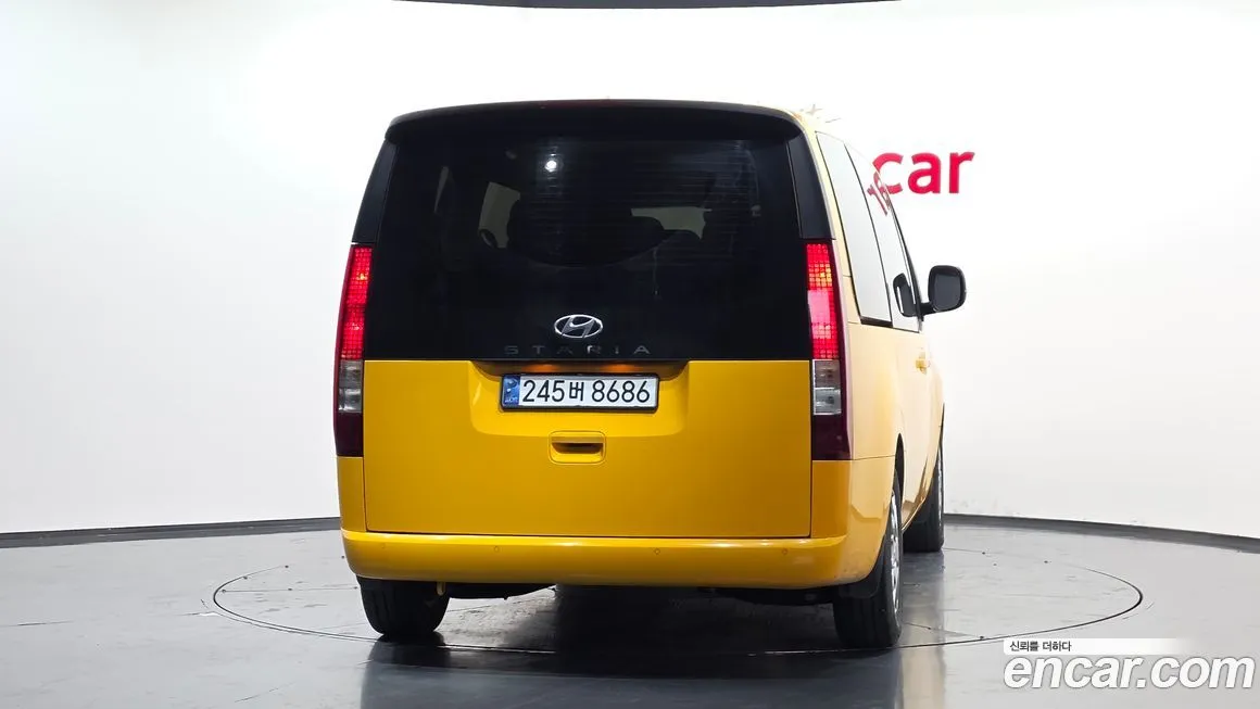 Hyundai Staria 2022 из KR, фото 2