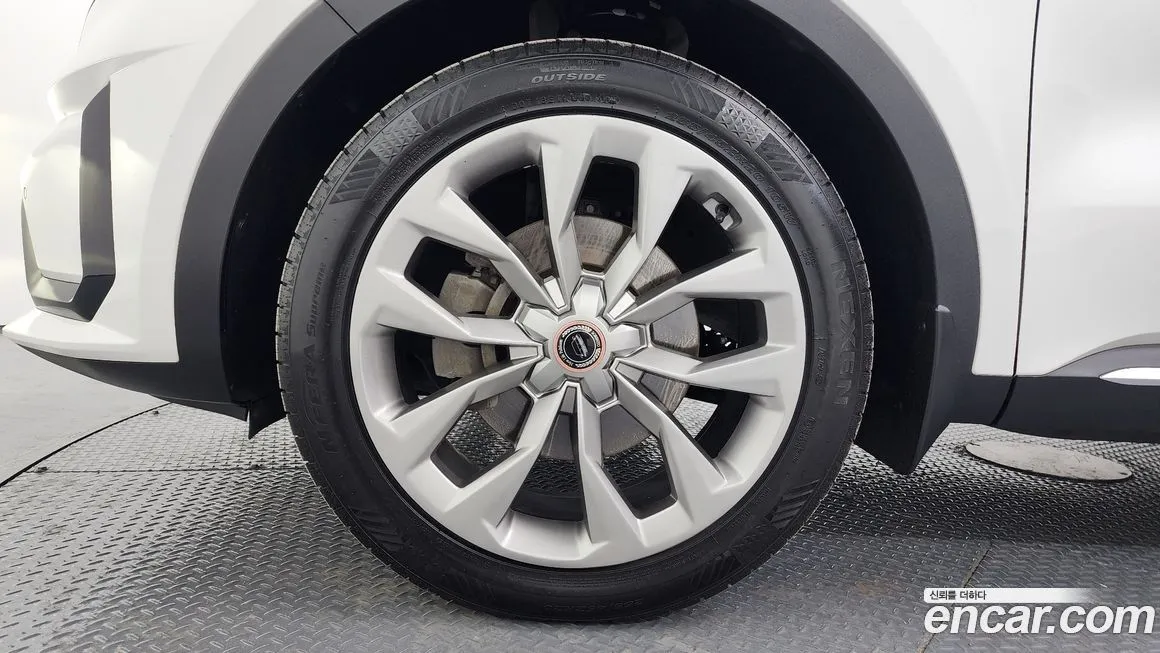 Kia Sorento — фото 10