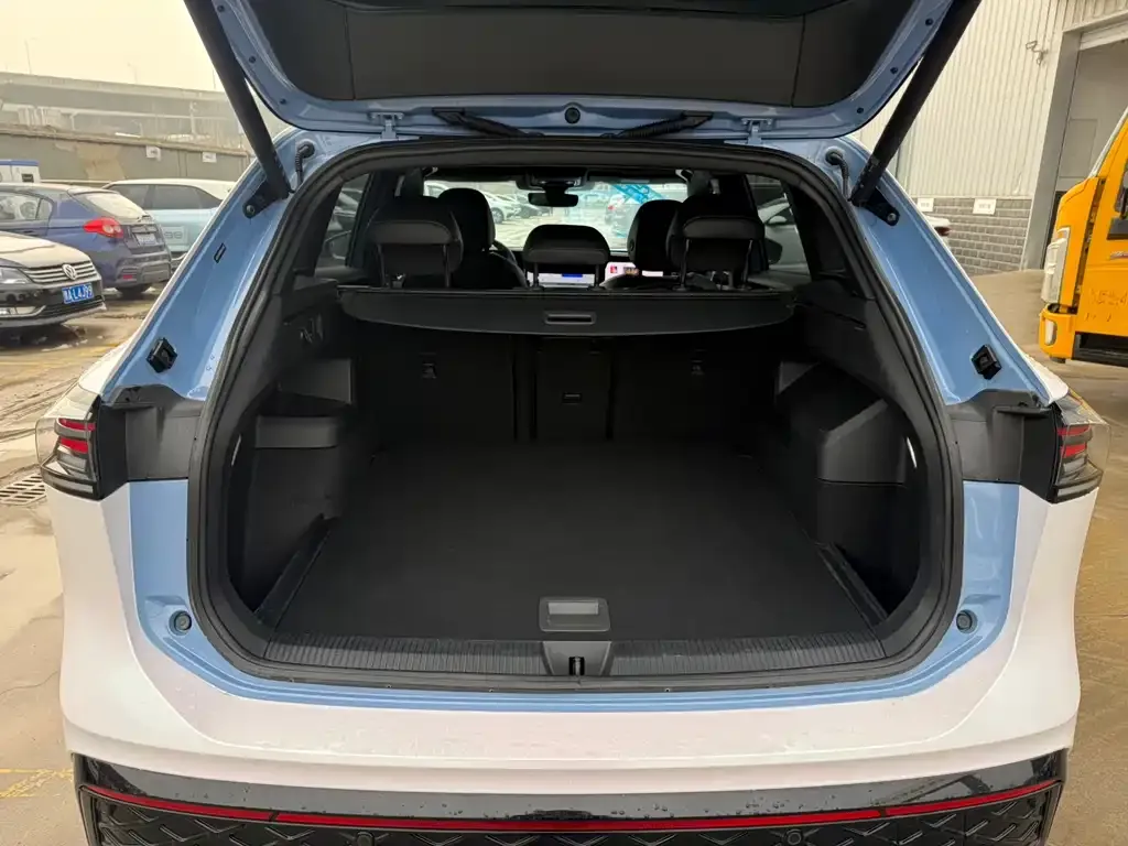 Volkswagen Tiguan L 2024 из CN, фото 9