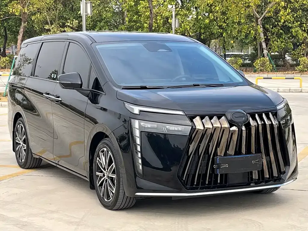 GAC Motor Trumpchi E8 — фото 3