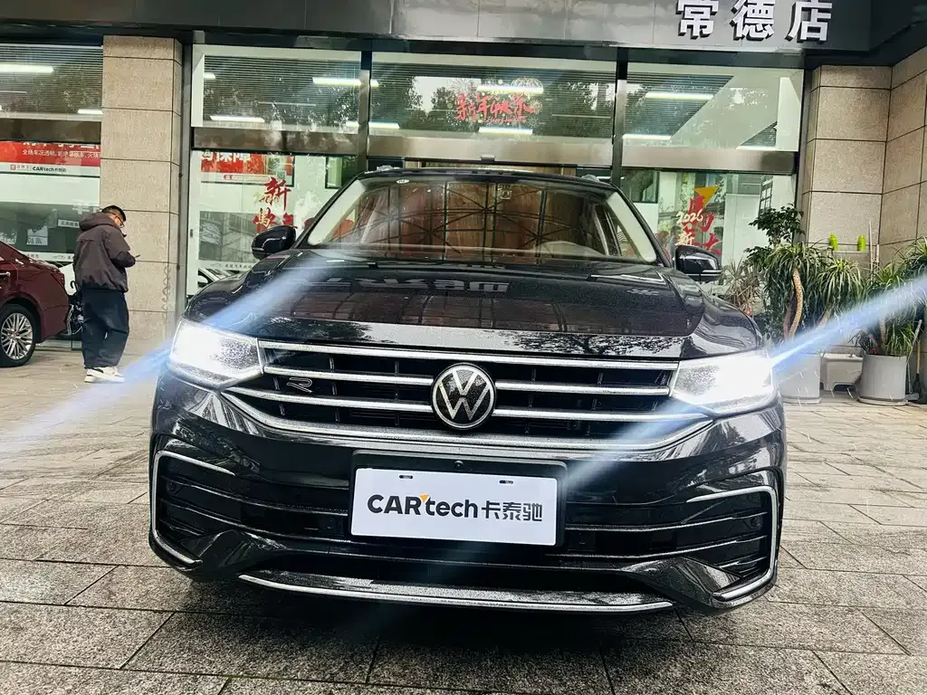 Volkswagen Tiguan L 2024 из CN, фото 8