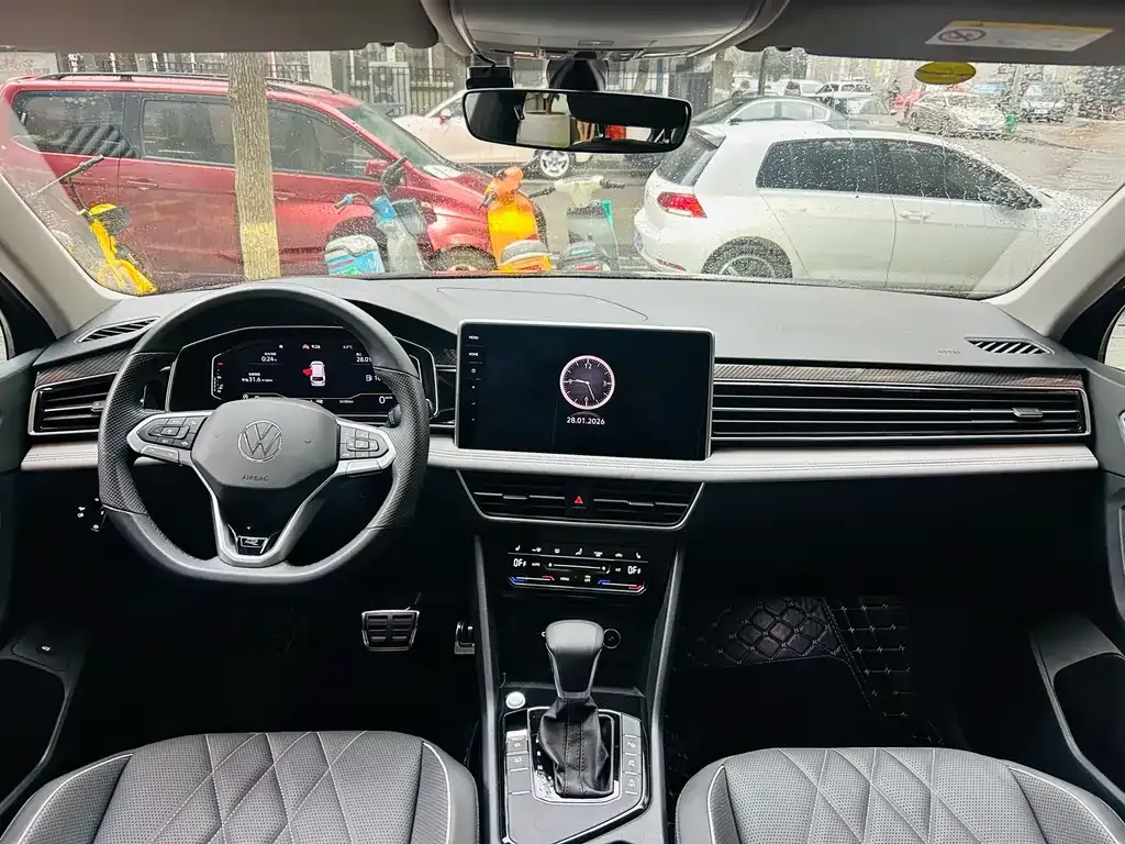 Volkswagen Tiguan L 2024 из CN, фото 7