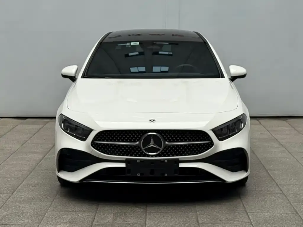 Mercedes-Benz A-Class 2024 из CN, фото 2