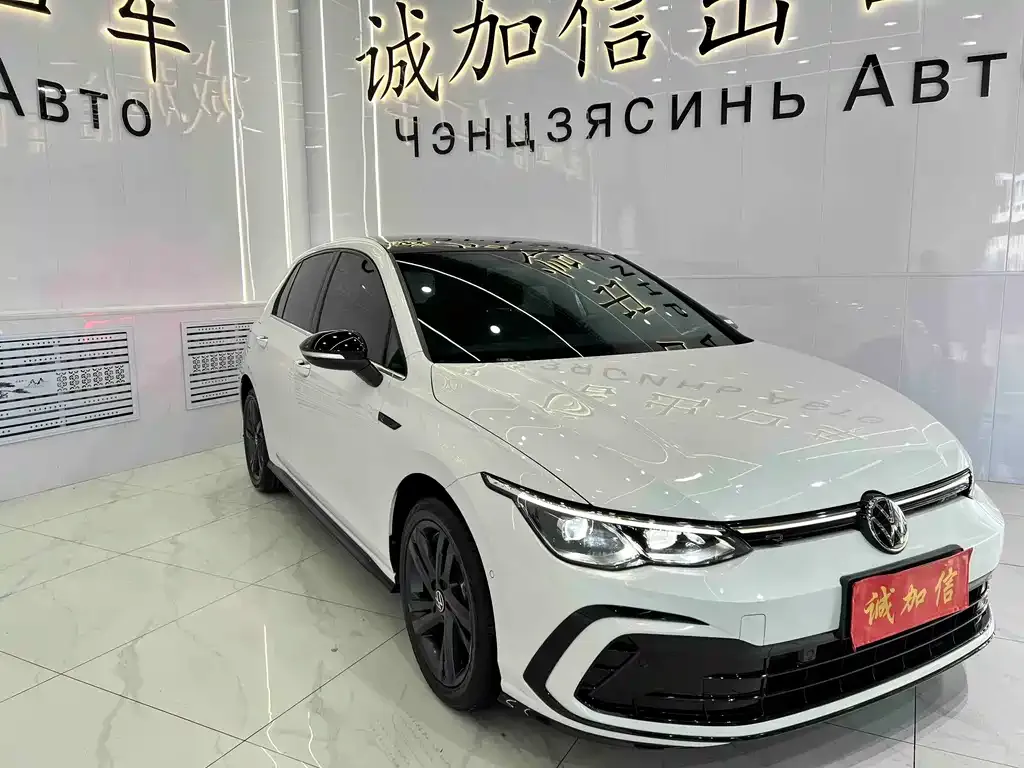 Volkswagen Golf 2023 из CN, фото 8