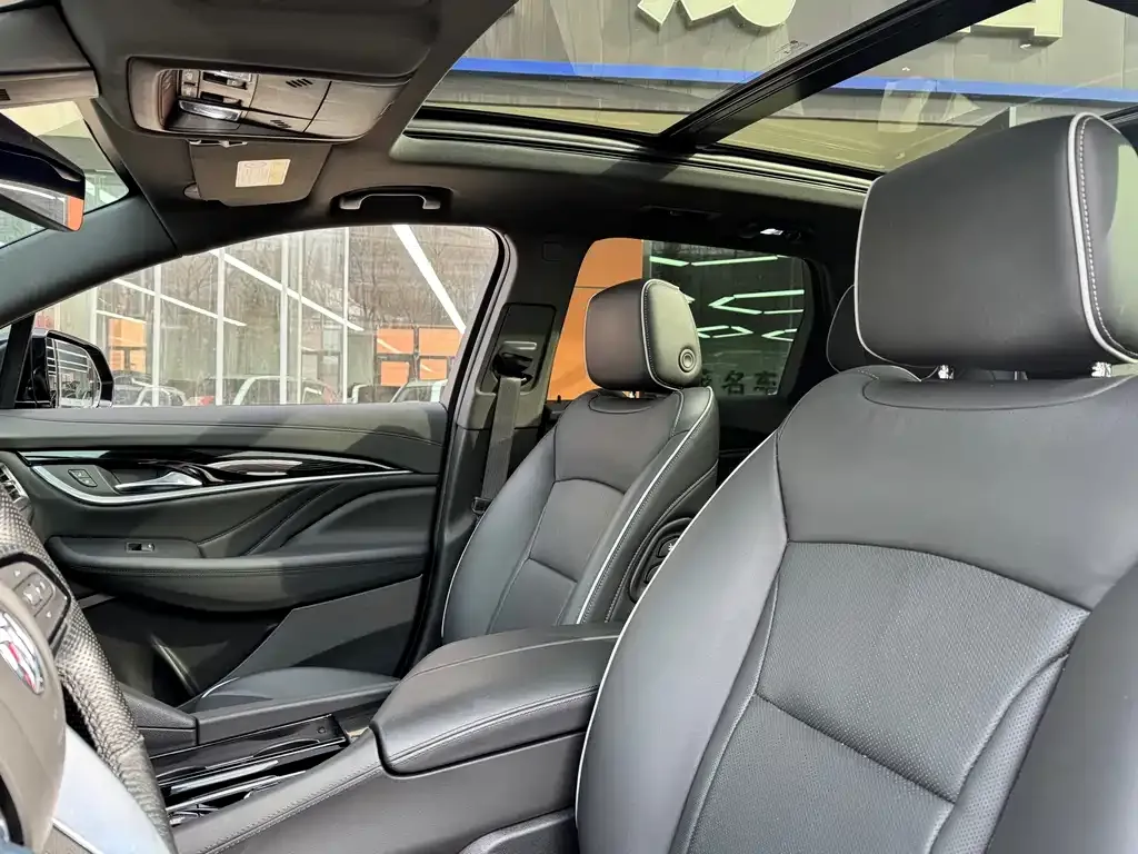 Buick Enclave 2023 из CN, фото 4