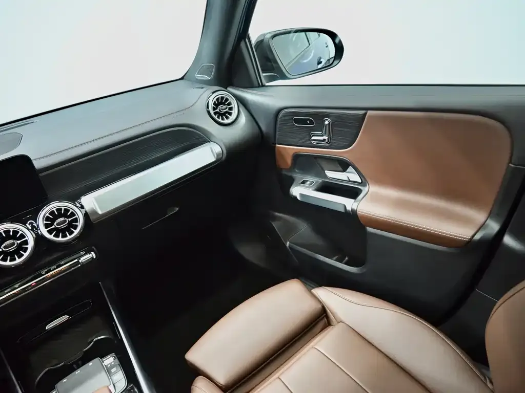 Mercedes-Benz GLB 2023 из CN, фото 10