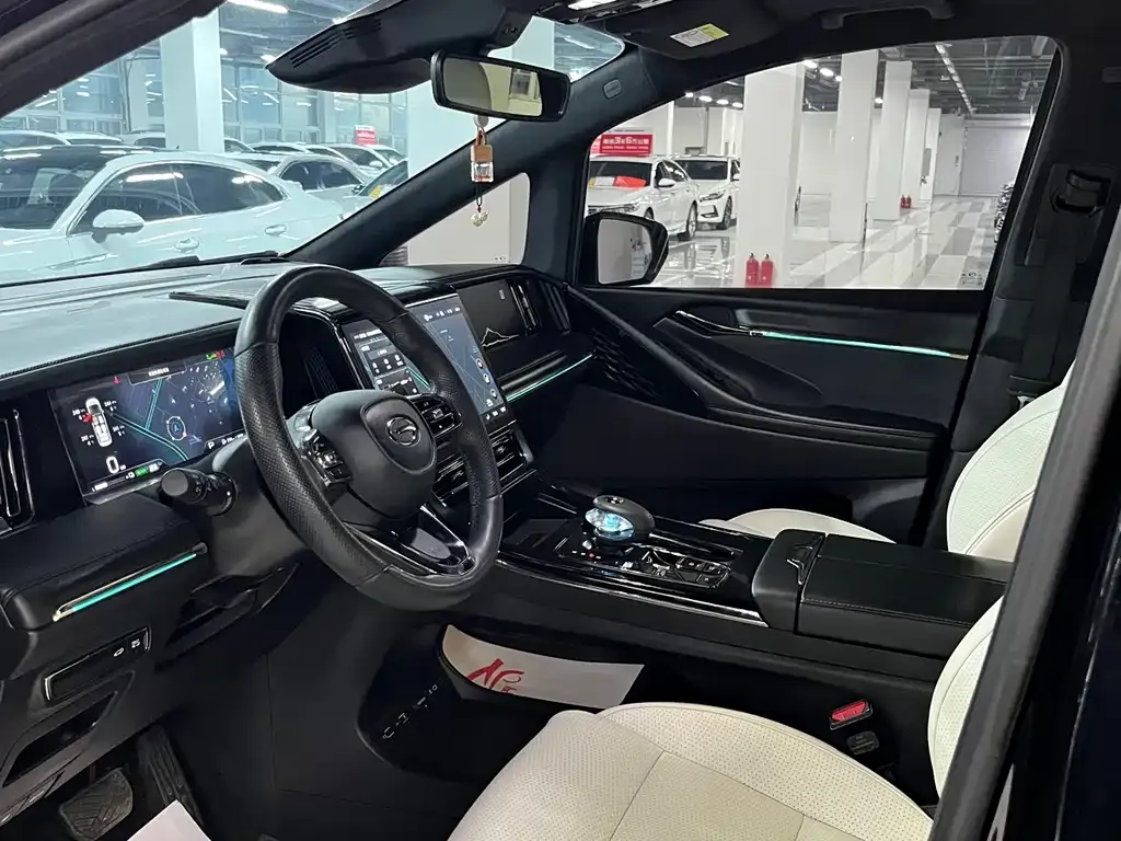 GAC Motor Trumpchi M8 — фото 8