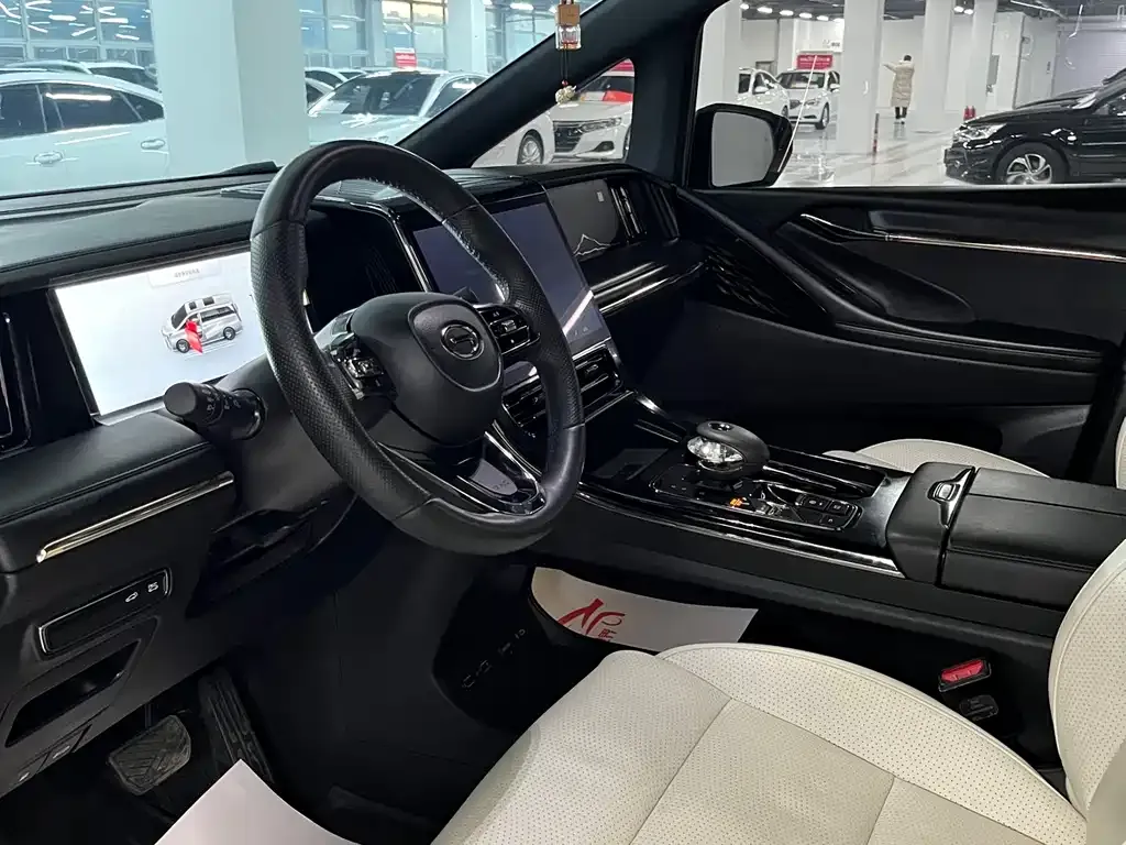 GAC Motor Trumpchi M8 — фото 9