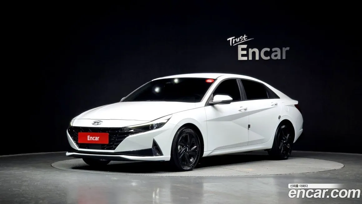 Hyundai AVANTE — фото 1