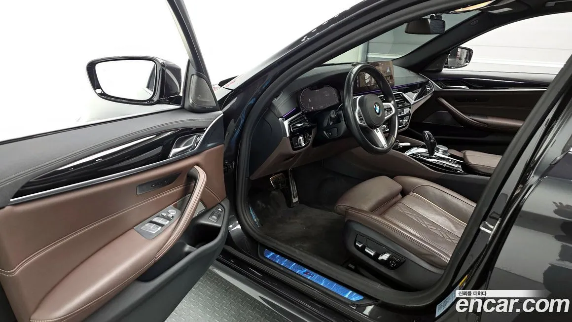 BMW 5-Series 2021 из KR, фото 9