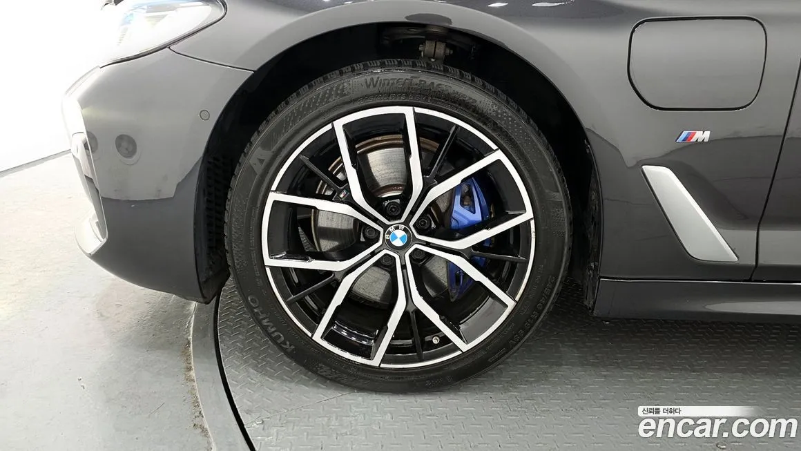 BMW 5-Series 2021 из KR, фото 10