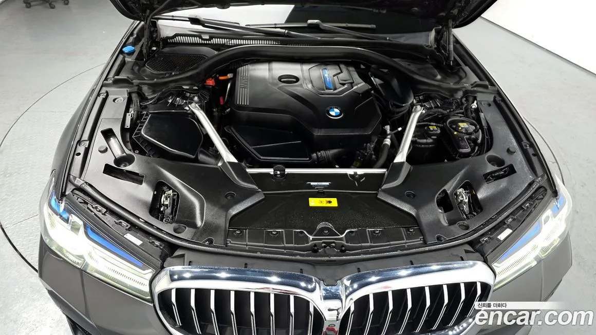 BMW 5-Series 2021 из KR, фото 8