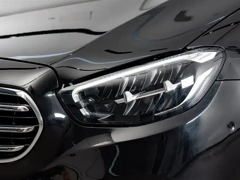 Mercedes-Benz E-Class 2023 из CN, фото 2