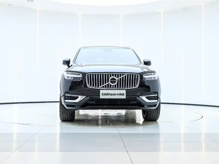 Volvo XC90 PHEV — фото 1