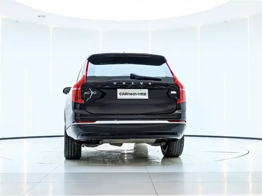 Volvo XC90 PHEV — фото 7