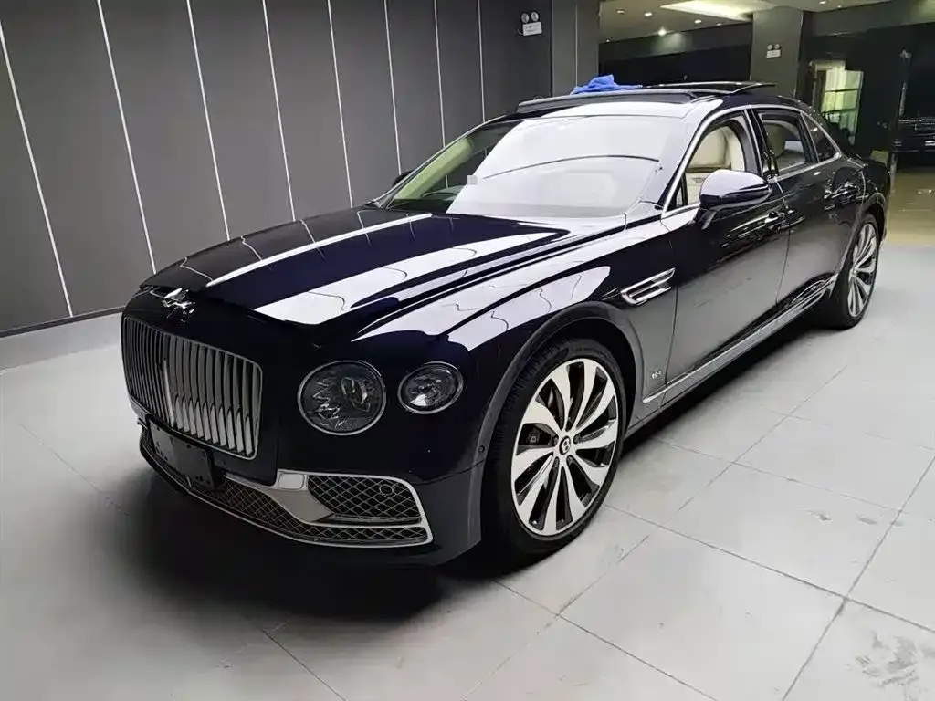 Bentley Flying Spur 2023 из CN, фото 1