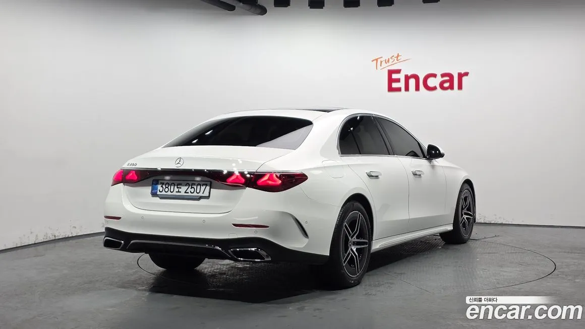 Mercedes-Benz E-Class 2026 из KR, фото 4