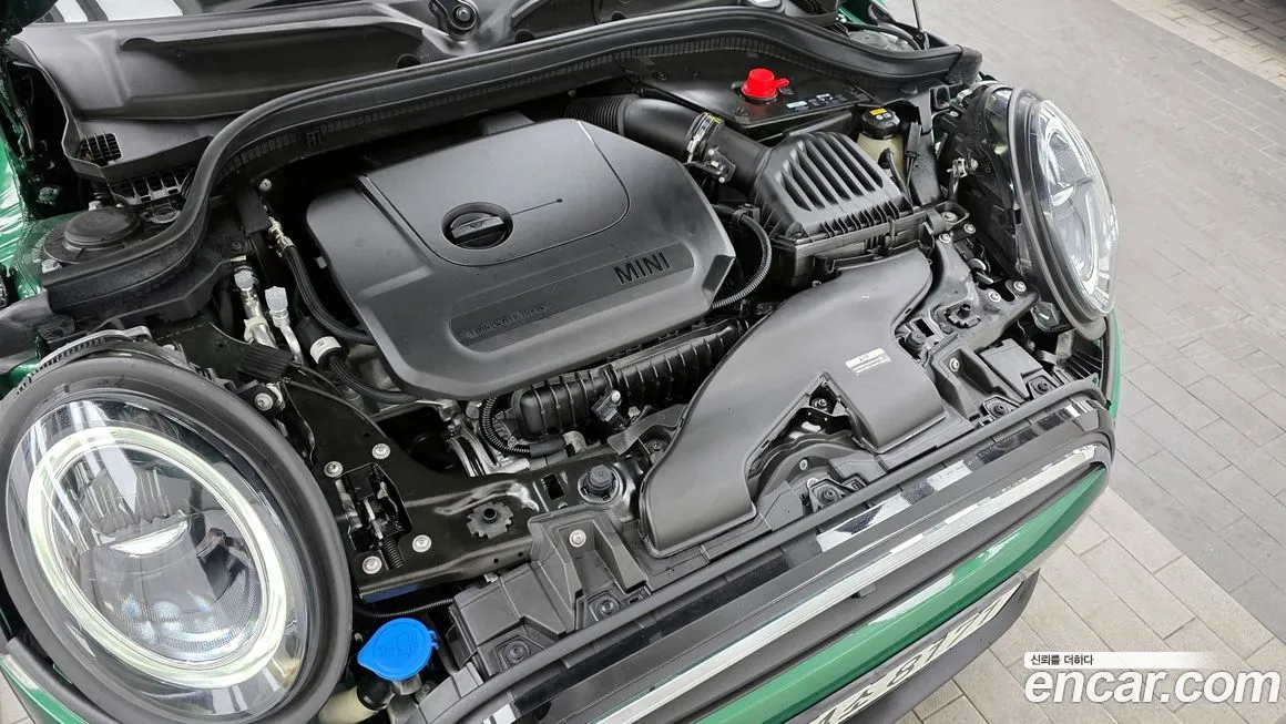 Mini Cooper Convertible 2022 из KR, фото 9