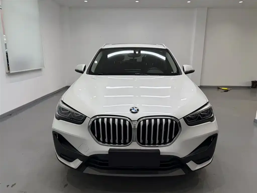 BMW X1 2021 из CN, фото 3