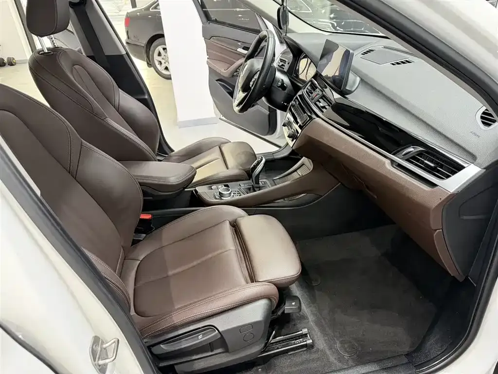 BMW X1 2021 из CN, фото 9