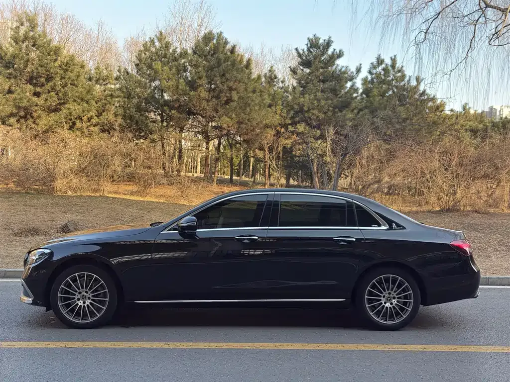 Mercedes-Benz E-Class 2022 из CN, фото 2