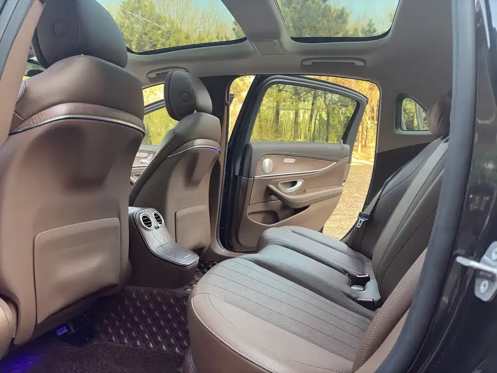 Mercedes-Benz E-Class 2022 из CN, фото 6