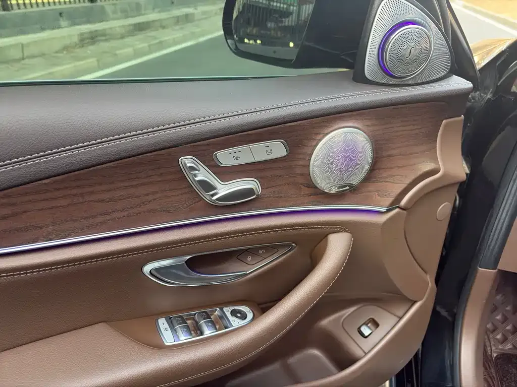 Mercedes-Benz E-Class 2022 из CN, фото 4