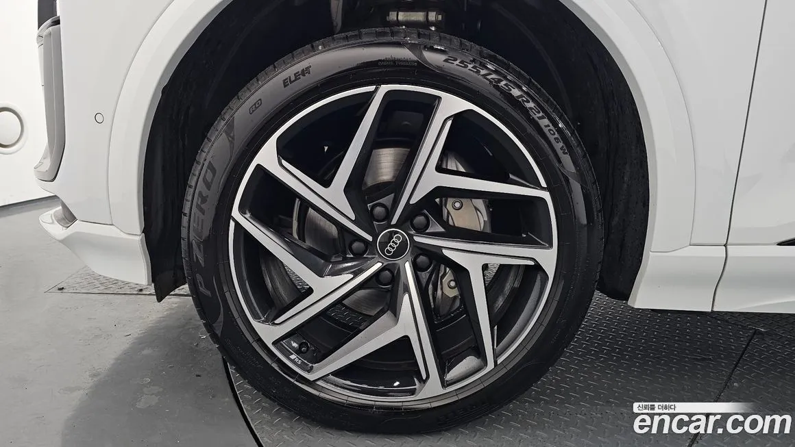 Audi Q6 e-tron 2025 из KR, фото 4