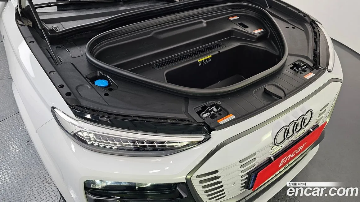 Audi Q6 e-tron 2025 из KR, фото 7