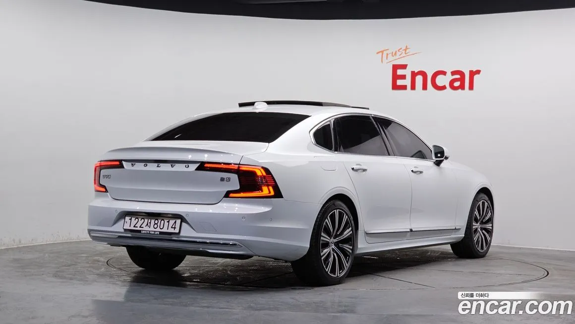 Volvo S90 2023 из KR, фото 6