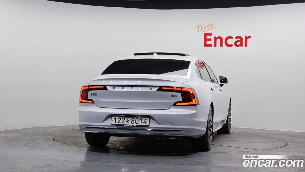 Volvo S90 2023 из KR, фото 9