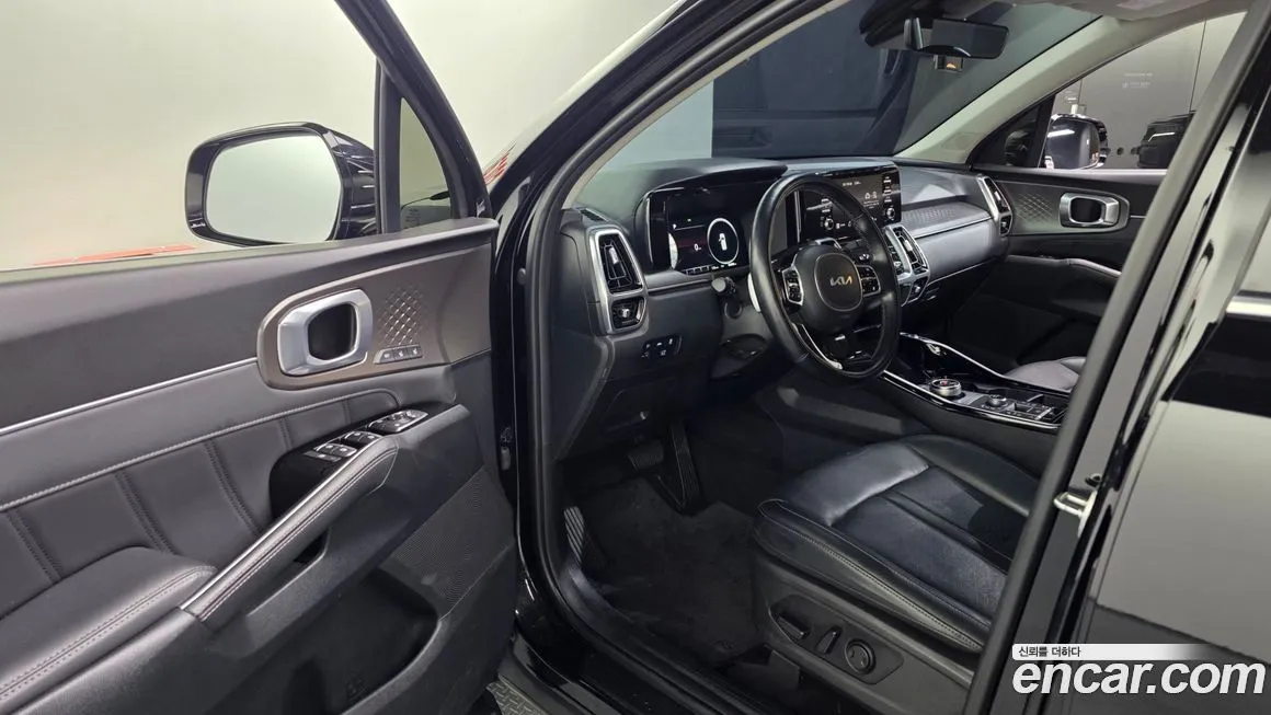 Kia Sorento — фото 10