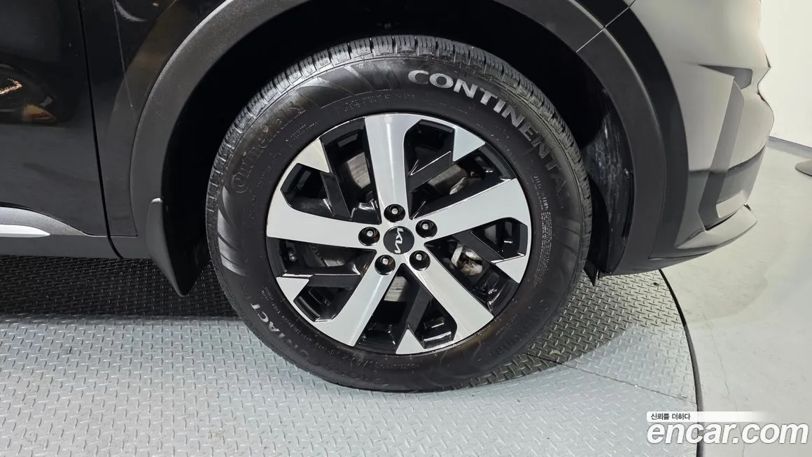 Kia Sorento — фото 6