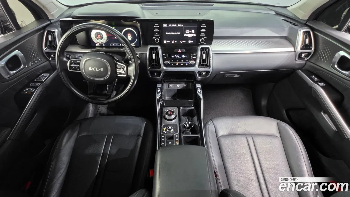 Kia Sorento — фото 7