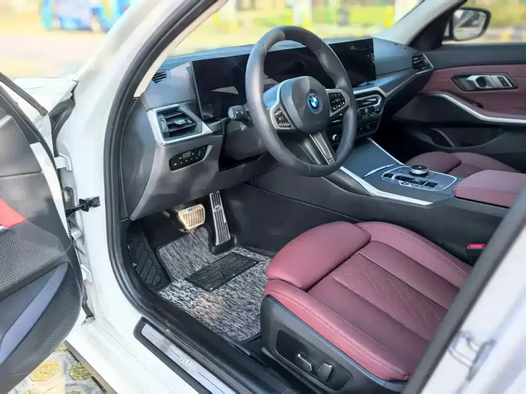 BMW i3 2024 из CN, фото 5