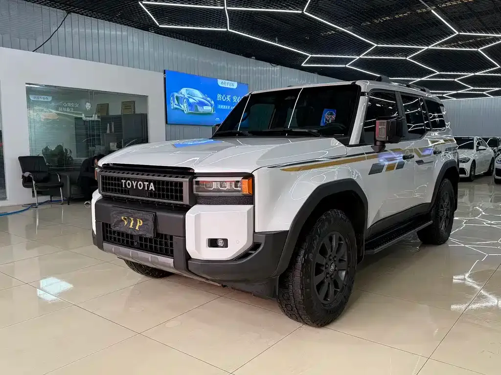 Toyota Prado 2024 из CN, фото 1