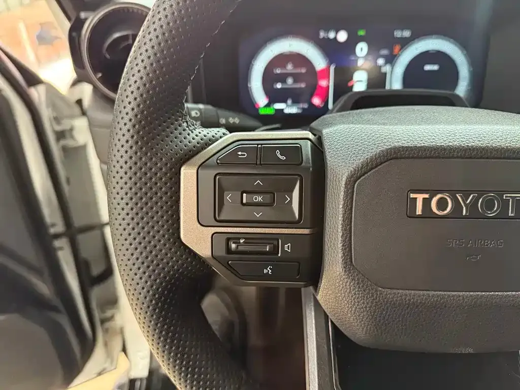 Toyota Prado 2024 из CN, фото 6