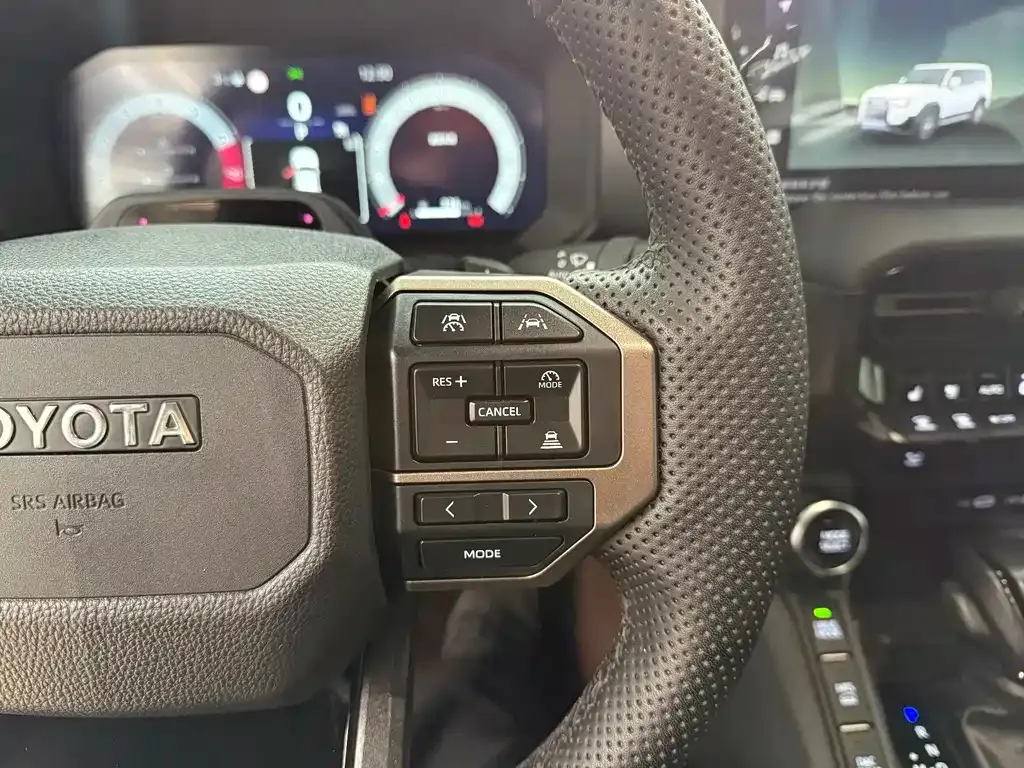 Toyota Prado 2024 из CN, фото 8