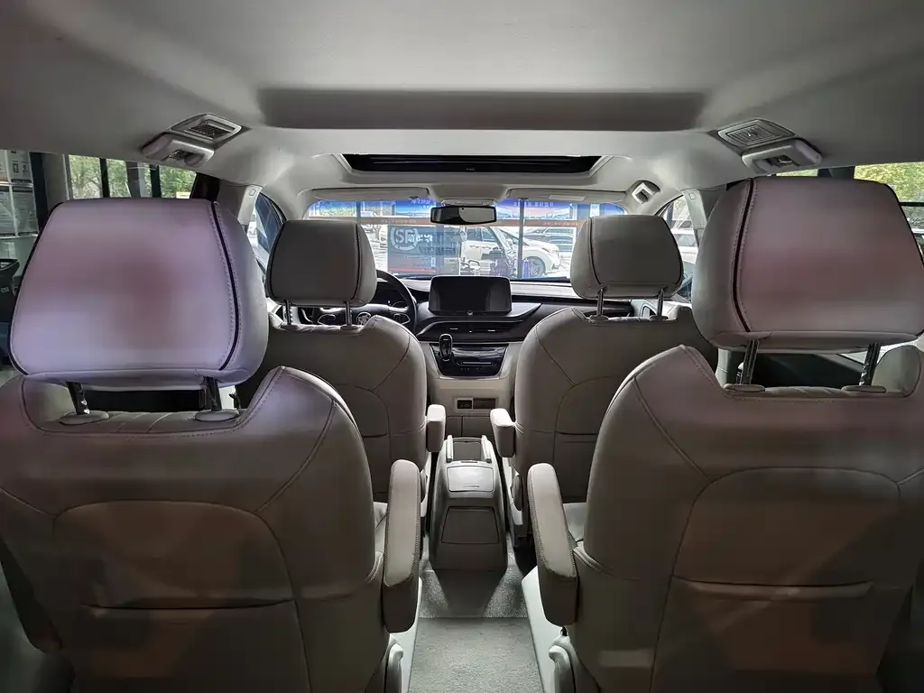 Buick GL8 2022 из CN, фото 8