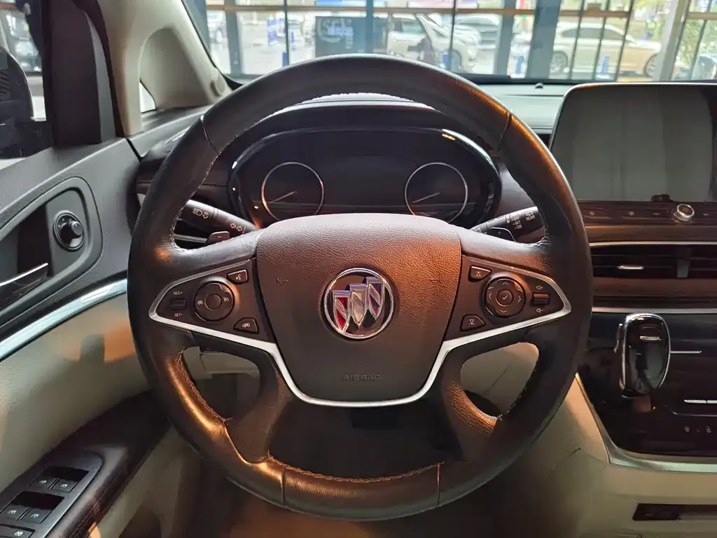 Buick GL8 2022 из CN, фото 6