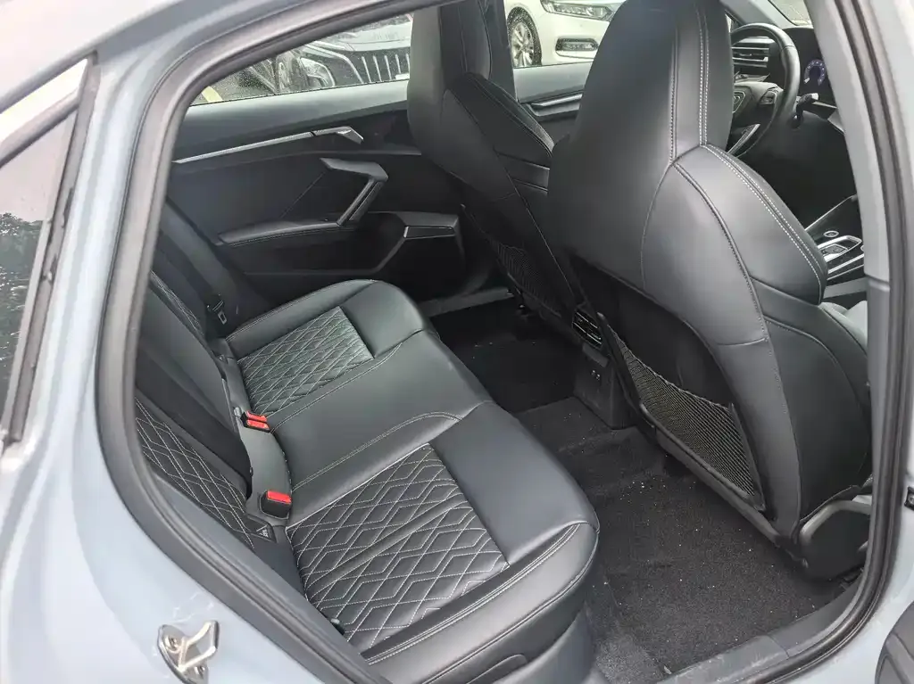 Audi A3 2024 из CN, фото 4