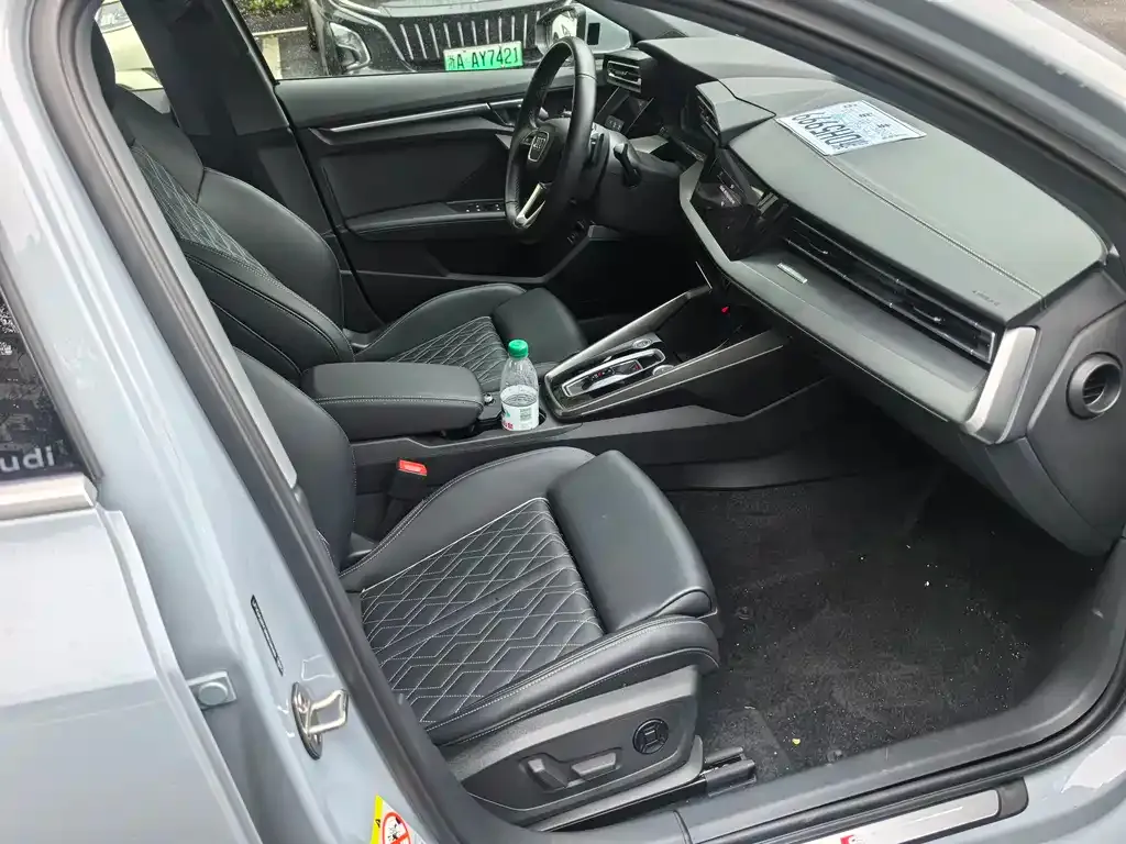 Audi A3 2024 из CN, фото 8