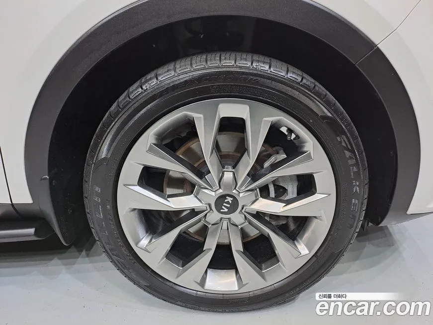 Kia Sorento — фото 4