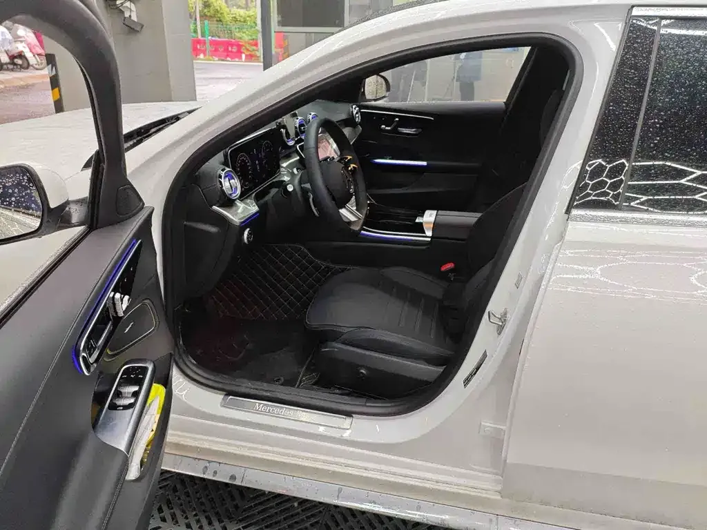 Mercedes-Benz C-Class 2025 из CN, фото 4