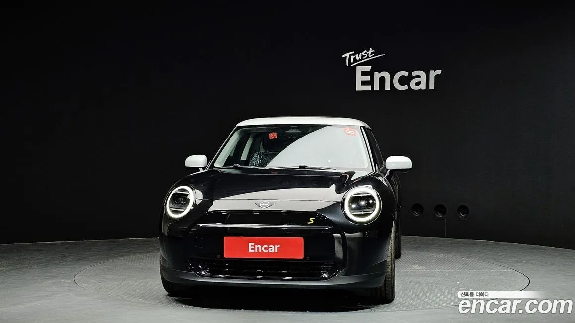 Mini Cooper 2024 из KR, фото 2