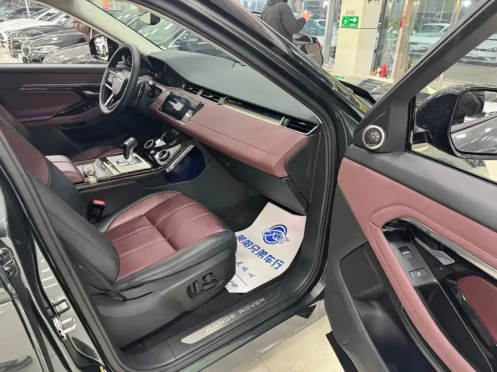 Land Rover Evoque 2023 из CN, фото 7