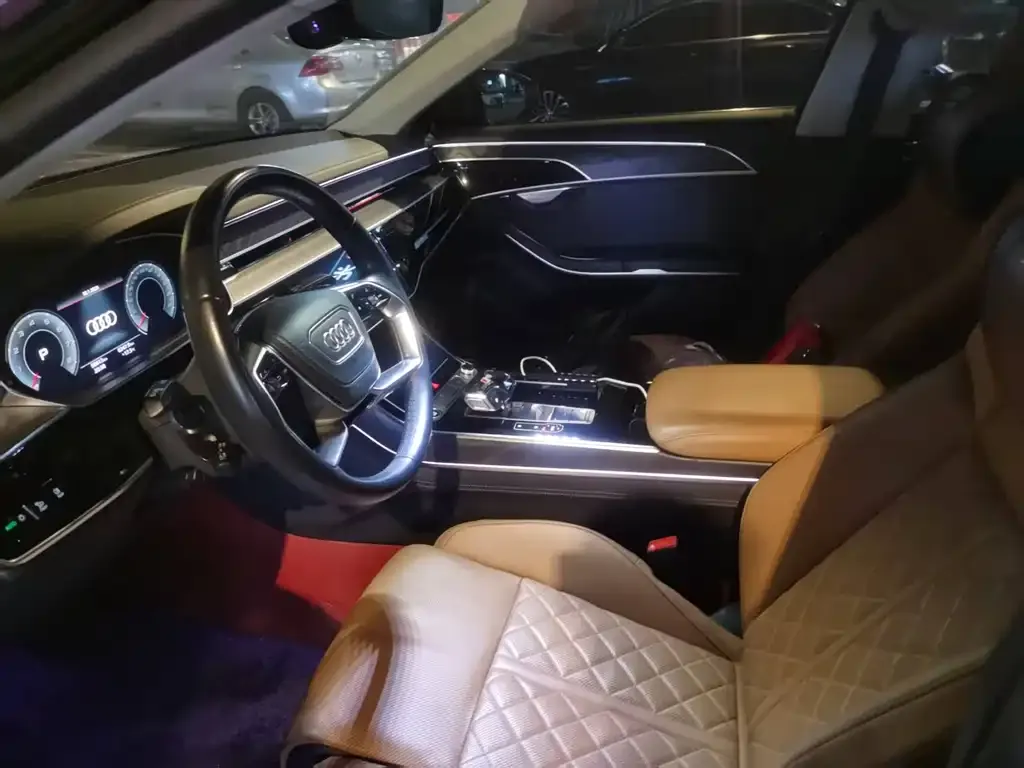 Audi A8 2023 из CN, фото 7