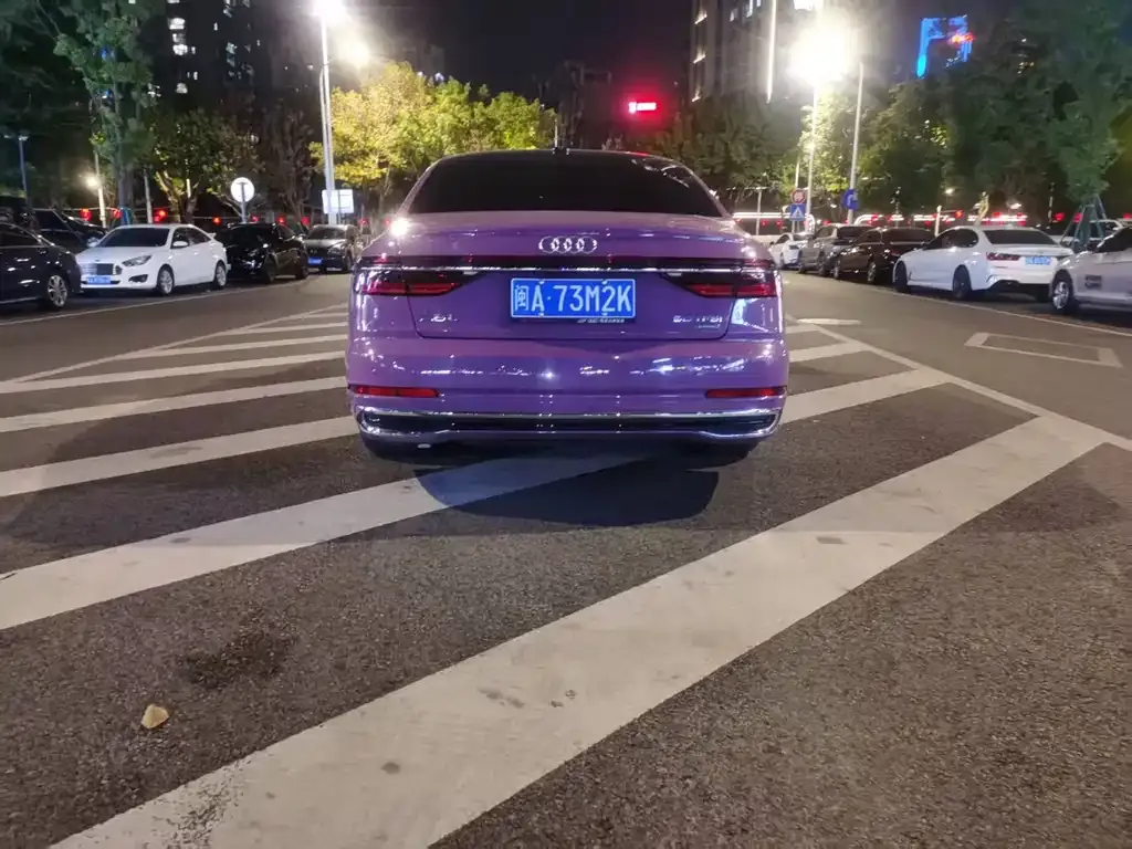Audi A8 2023 из CN, фото 8